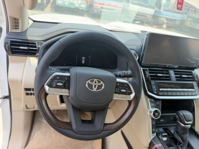 2025 Toyota Land Cruiser VX 3.5 Litres 6 Cylinders HYBRID Engine White Beige SUV GCC Specs