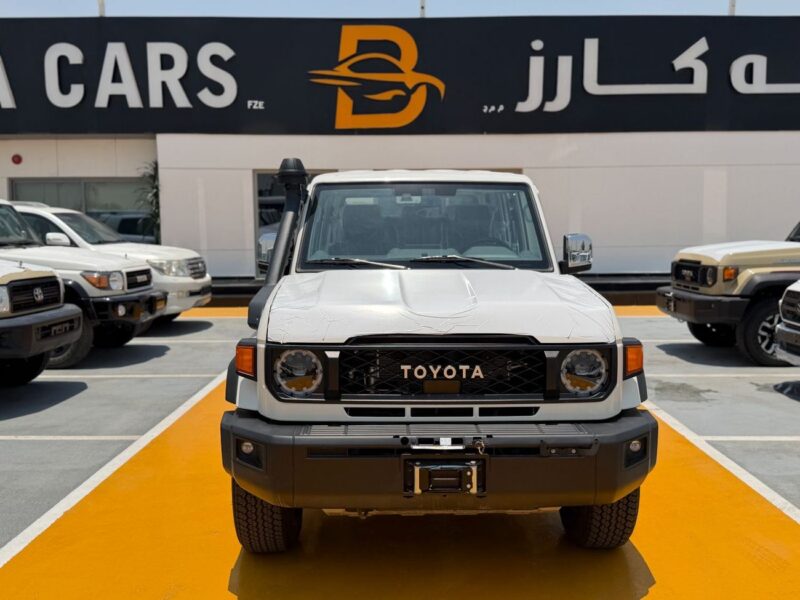 2025 Toyota Land Cruiser 76 2.8 Litres 4 Cylinders Diesel Engine White Tan SUV GCC Specs