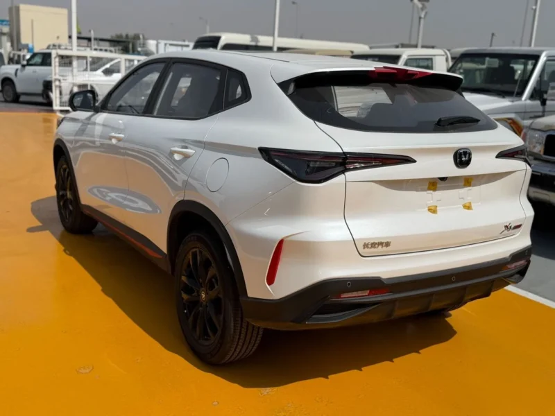 2025 Changan X5 Plus 1.5L Turbocharged 4-cylinder Petrol Engine White Red SUV Chinese Specs