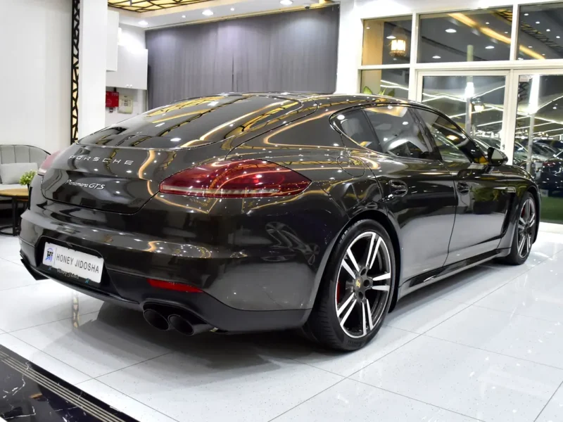 2014 Porsche Panamera GTS 8 Cylinders Petrol Engine Brown Black Wagon GCC Specs Automatic