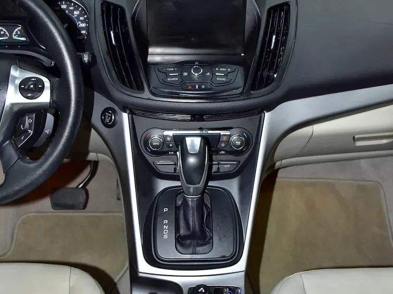 2014 Ford Escape SEL 4 Cylinders Petrol Engine Blue Beige Crossover GCC Specs Automatic
