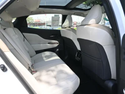 2026 Toyota Crown PLATINUM 2.5L HYBRID 4 Cylinders Engine White Beige Sedan GCC TOP OPTION