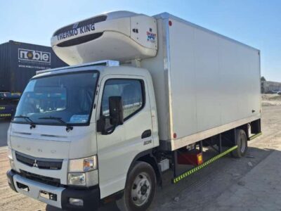 2026 MITSUBISHI CANTER WITH FREEZING AND COOLING FRIDGE 4.2-liter Diesel Engine Truck