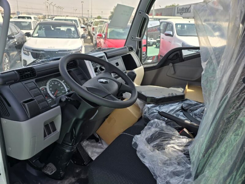 2026 MITSUBISHI CANTER SHORT CHASSIS 4.2-liter Diesel engine White Grey Truck GCC
