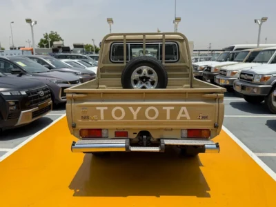 2022 Toyota Land Cruiser 70 LC79 4.0L 6 Cylinders Petrol Engine Beige Pickup Truck GCC