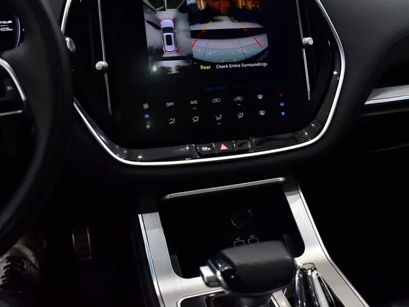 2024 Jetour X70 Luxury 4 Cylinders Petrol Engine White Black SUV GCC Specs Automatic