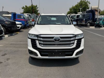 2025 Toyota Land Cruiser VX 3.5 Litres 6 Cylinders HYBRID Engine White Beige SUV GCC Specs