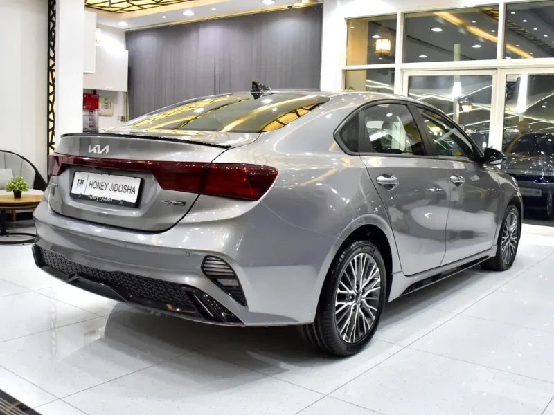 2024 Kia Cerato GT-Line 4 Cylinders petrol Engine Grey Black Sedan GCC Specs Automatic