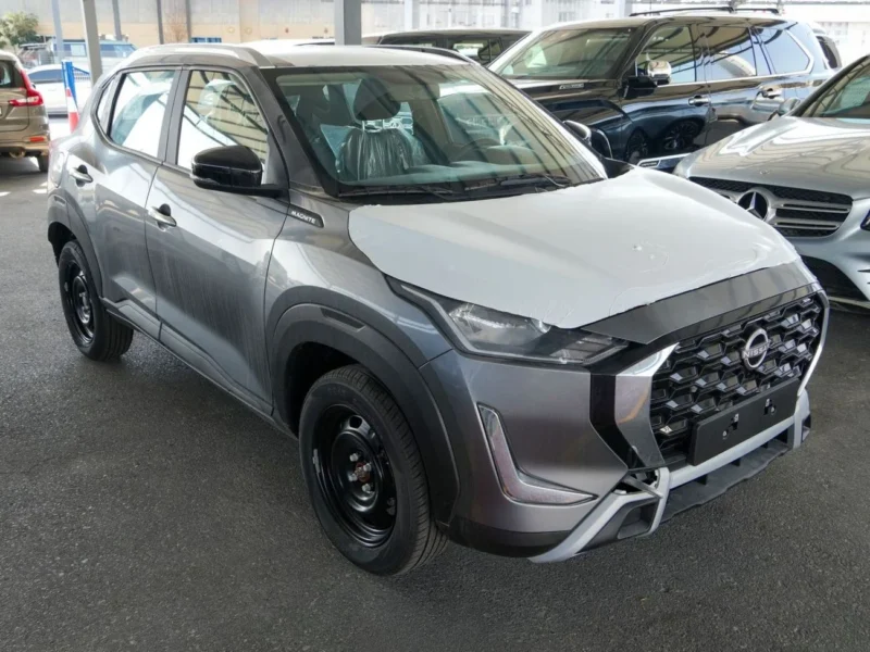 2025 NISSAN MAGNITE VISIA 1.0L TURBO CVT 3 Cylinders Engine Grey Black SUV GCC Specs