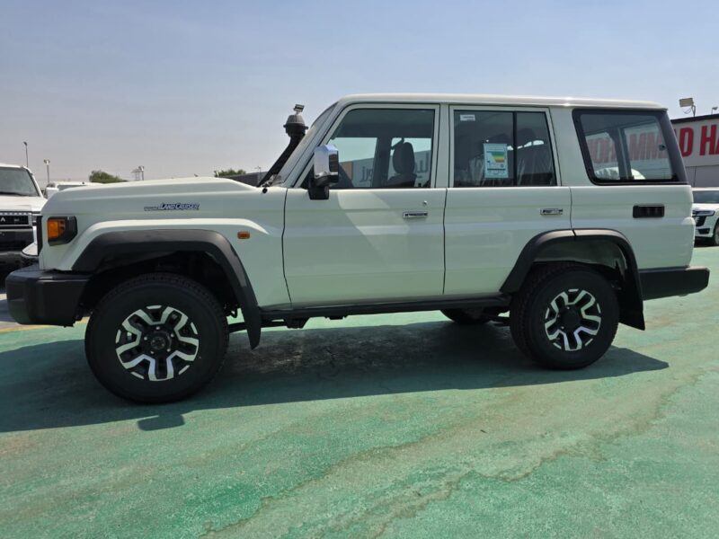 2026 Toyota Land Cruiser 76 Hardtop LX 4.0L 6 Cylinders Petrol Engine White Brown SUV GCC