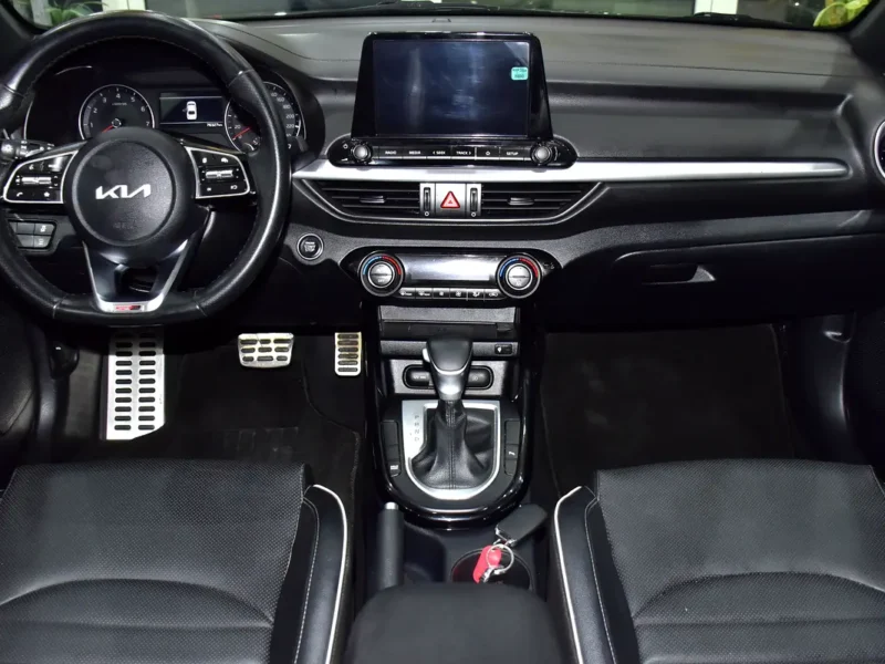 2024 Kia Cerato GT-Line 4 Cylinders petrol Engine Grey Black Sedan GCC Specs Automatic