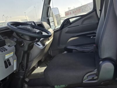 2026 Mitsubishi Fuso Canter Double Cab 3.0 Liter 4-cylinder Turbo Diesel White Black Truck