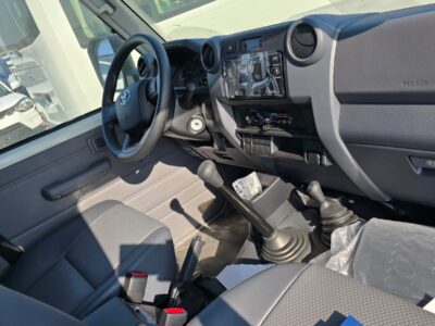 2026 Toyota Land Cruiser 79 LX 4.0L 6 Cylinders Petrol Engine White Black Pickup Truck GCC