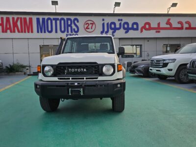 2026 Toyota Land Cruiser 79 LX 4.0L 6 Cylinders Petrol Engine White Black Pickup Truck GCC