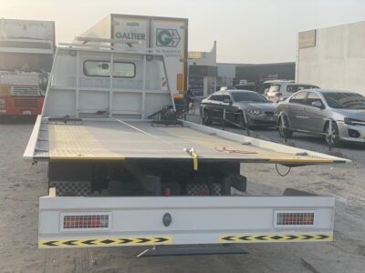 2026 MITSUBISHI CANTER RECOVERY 4.2-liter 4 Cylinder Diesel engine White Grey Truck GCC