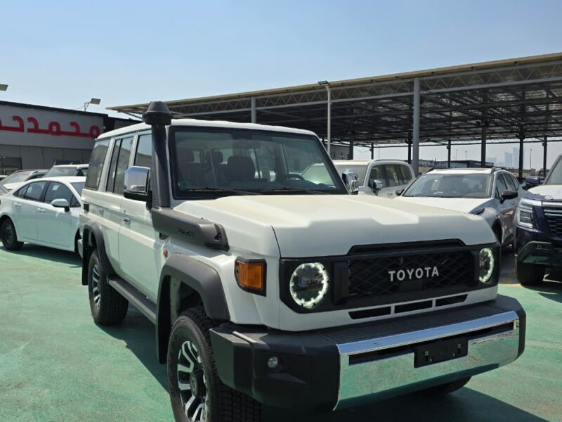 2026 Toyota Land Cruiser 76 Hardtop LX 4.0L 6 Cylinders Petrol Engine White Brown SUV GCC