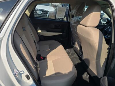 2026 Toyota Yaris 1.3 Litres 4-Cylinder Petrol Engine White Beige Sedan GCC Specs