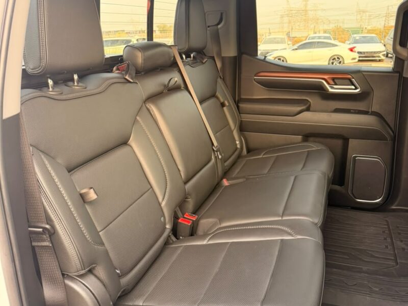 2022 GMC Sierra K1500 Denali 5.3 Litres V8 Petrol Engine White Black Pickup Truck US Spec