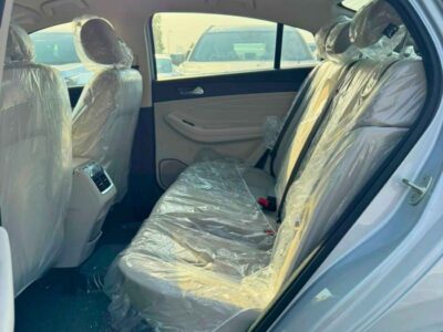 2026 Chery Arrizo 5 COMFORT STANDARD VARIANT 1.5L PETROL V4 Silver Beige Sedan GCC Specs