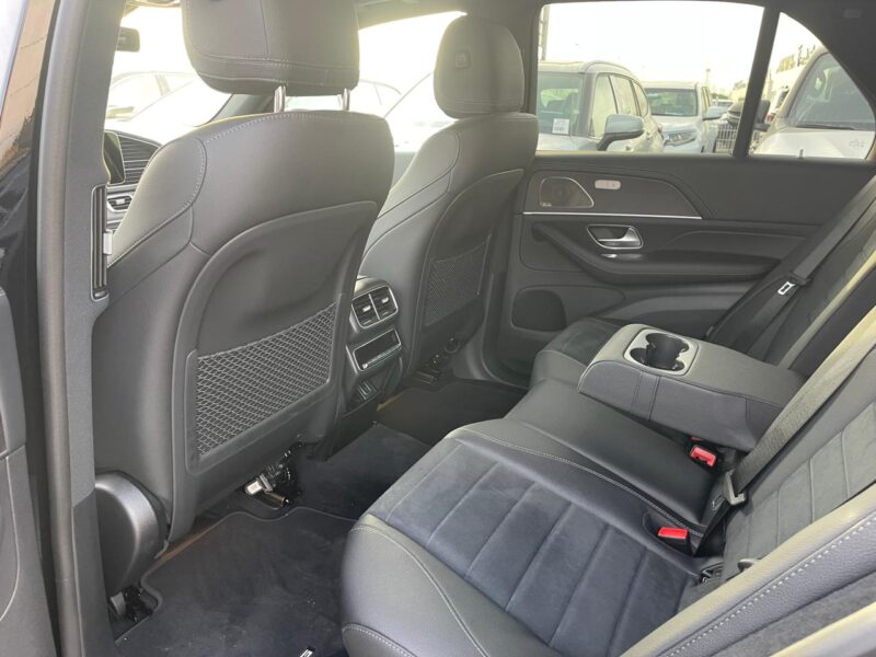 2024 Mercedes-Benz GL 450 3.0 Litres Turbo Inline-6 Petrol Engine Black SUV GCC Specs