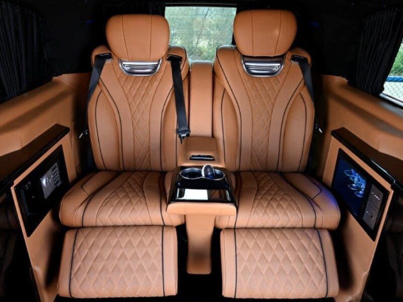 2024 Mercedes-Benz V 250 2.0-liter 4-cylinder Turbo-Diesel Engine Black Tan Van GCC Specs