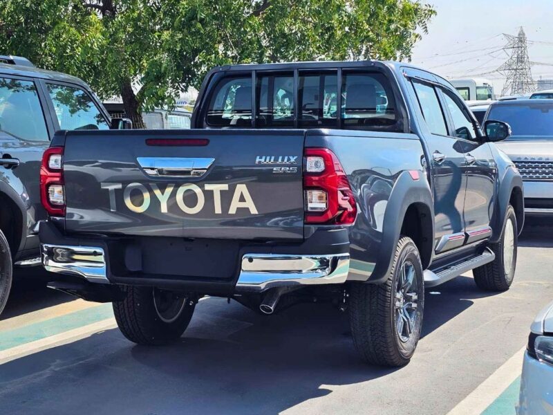 2026 Toyota Hilux SR5 TRD WOOD INTERIOR 4.0L PETROL V6 4WD Grey Black Pickup Truck GCC