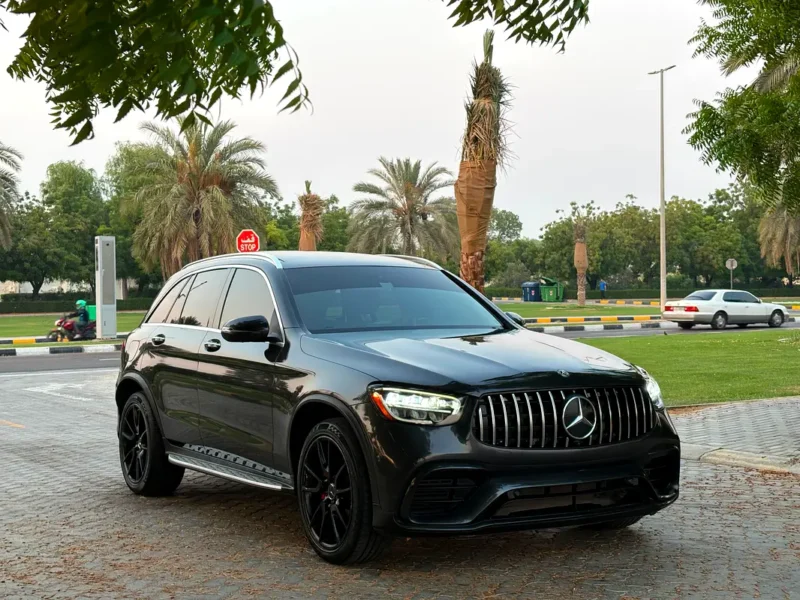 2020 Mercedes-Benz GLC 300 4MATIC 2.0L turbocharged Engine 4 Cylinders Engine Grey Red SUV