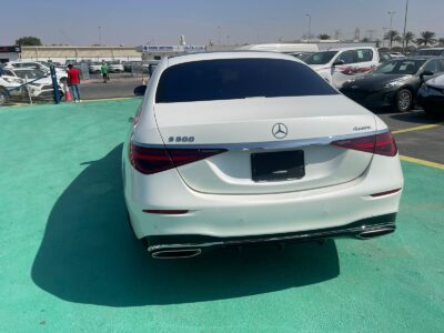 2024 Mercedes-Benz S 500 3.0-liter turbocharged inline-6 Engine White Black Sedan GCC Specs