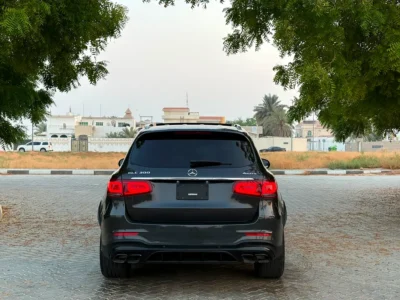 2020 Mercedes-Benz GLC 300 4MATIC 2.0L turbocharged Engine 4 Cylinders Engine Grey Red SUV