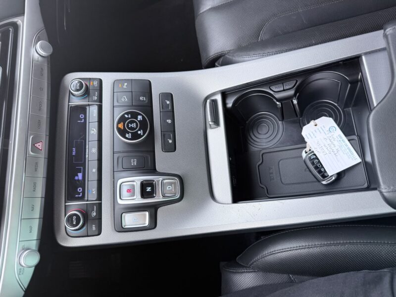 2022 HYUNDAI PALISADE SEL 3.8 Litres V6 VVT Petrol Engine White Black SUC US Specs