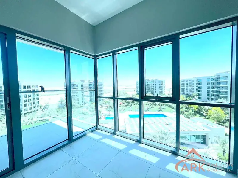642 sqft MAG 550, MAG 5 Boulevard Pool & City Views | Well Maintained | Great Community