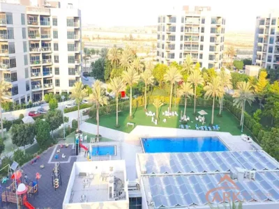 642 sqft MAG 550, MAG 5 Boulevard Pool & City Views | Well Maintained | Great Community