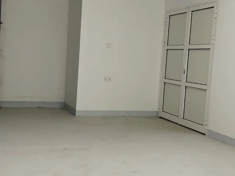 540 sqft Ground Floor Brand New Unit Available in Al Qouz 1 Prime Location
