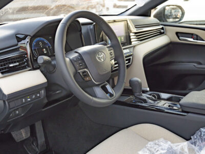 2026 Toyota Camry E-plus 2.5L Inline-4 Hybrid with Atkinson Cycle White Beige Sedan GCC