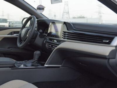 2026 Toyota Camry E-plus 2.5L Inline-4 Hybrid with Atkinson Cycle White Beige Sedan GCC