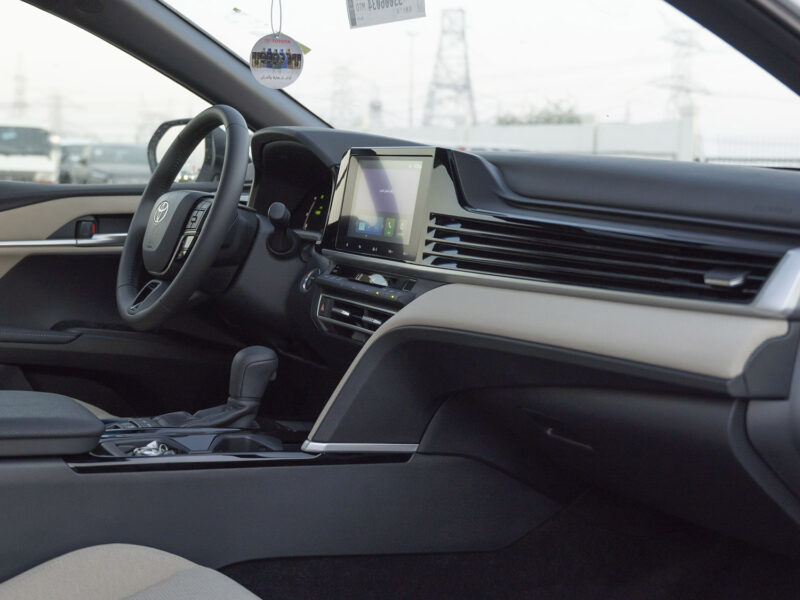 2026 Toyota Camry E-plus 2.5L Inline-4 Hybrid with Atkinson Cycle White Beige Sedan GCC
