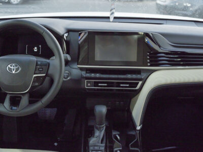 2026 Toyota Camry E-plus 2.5L Inline-4 Hybrid with Atkinson Cycle White Beige Sedan GCC