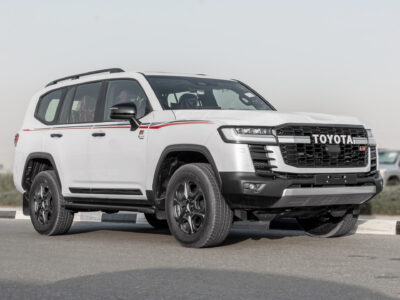 2025 Toyota Land Cruiser GR-Sport 3.5L V6 Twin-Turbo Hybrid Engine White Red SUV GCC