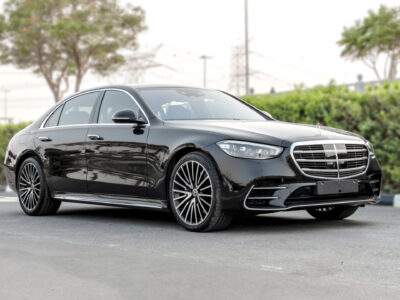 2025 Mercedes Benz S 580 4Matic 4.0L V8 Twin-Turbo Petrol Engine EQ Boost Black Sedan