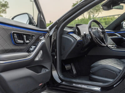 2025 Mercedes Benz S 580 4Matic 4.0L V8 Twin-Turbo Petrol Engine EQ Boost Black Sedan