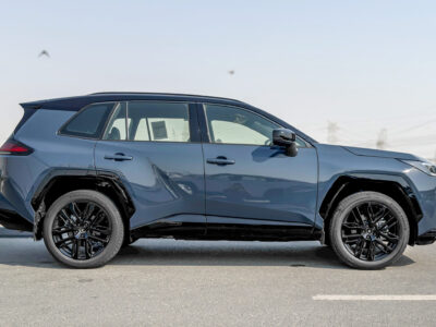 2026 Toyota Rav 4 XSE 2.5L 4-Cylinder Hybrid Petrol Engine Blue Black SUV GCC Specs