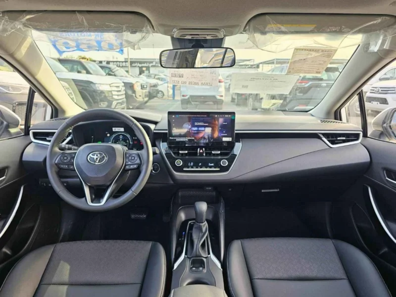 2025 Toyota Corolla XLI EXECUTIVE 1.8L V4 PETROL Engine White Black Sedan Chinese Specs