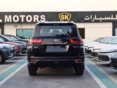 2025 Toyota Land Cruiser GXR 3.5 Litres Twin Turbo 6 Cylinders Petrol Engine Black SUV GCC Specs