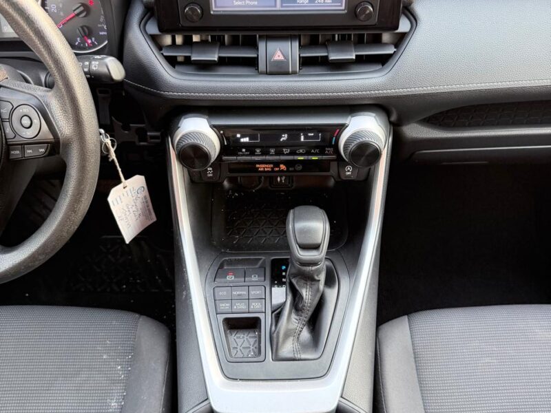 2019 TOYOTA RAV4 LE AWD 2.5 Litres V4 Petrol Engine Grey Black SUV American Specs