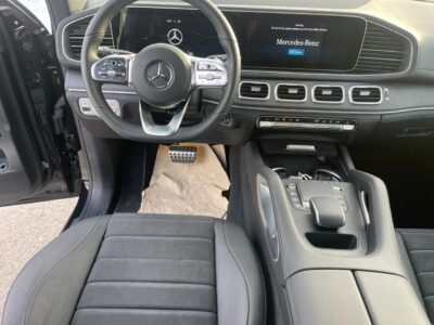 2024 Mercedes-Benz GL 450 3.0 Litres Turbo Inline-6 Petrol Engine Black SUV GCC Specs