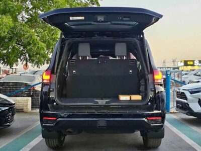 2025 Toyota Land Cruiser GXR 3.5 Litres Twin Turbo 6 Cylinders Petrol Engine Black SUV GCC Specs