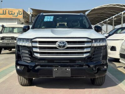2025 Toyota Land Cruiser GXR 4.0 Litres 6 Cylinders Petrol Engine Black SUV GCC Specs Full Option