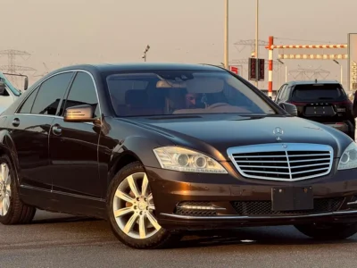2009 Mercedes-Benz S-Class S 350L 6 Cylinders Petrol Engine Brown Beige Sedan Pristine Condition