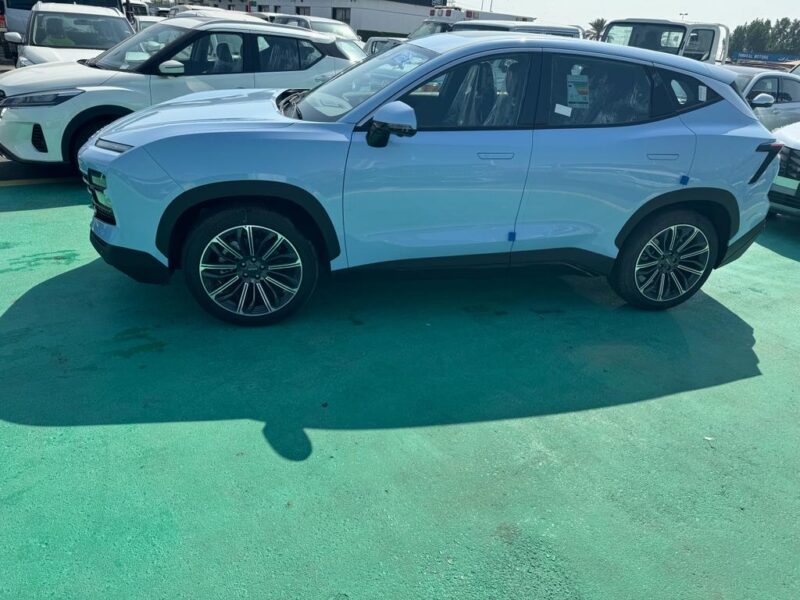 2024 Jetour Dashing 1.6-Litre Turbo Engine Blue Black SUV GCC Specs Automatic