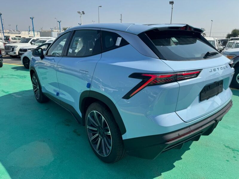 2024 Jetour Dashing 1.6-Litre Turbo Engine Blue Black SUV GCC Specs Automatic